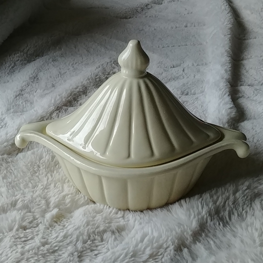 Vintage Royal Haegar covered compote candy dish